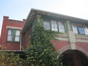 Yarradale Flats by Collingwood Historical Society